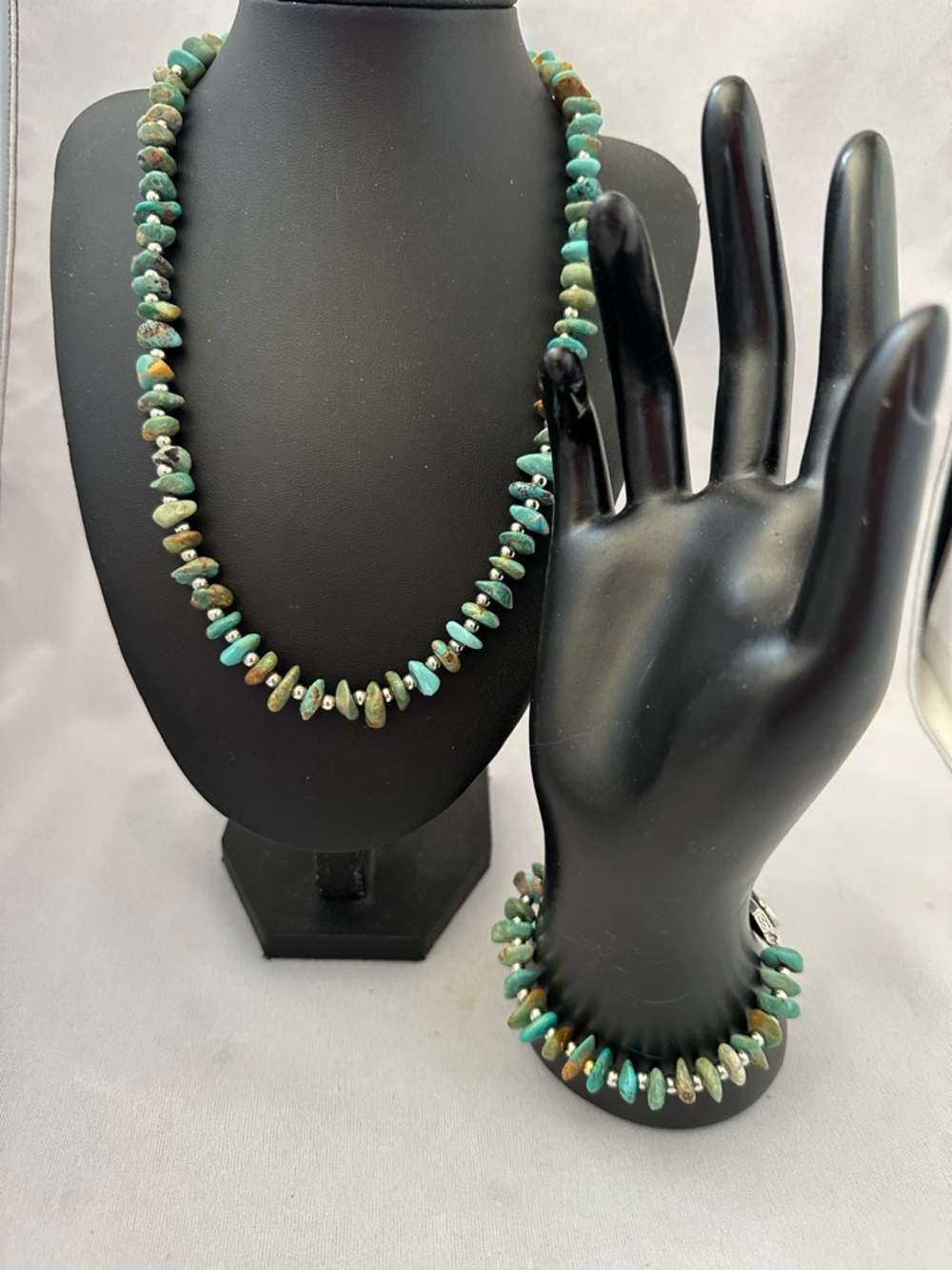 Turquoise Chip Necklace and Bracelet Set - Green Turquoise Style